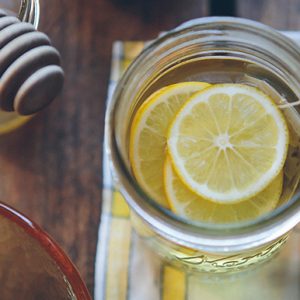 5 Reasons To Drink Hot Lemon Water In The Morning
